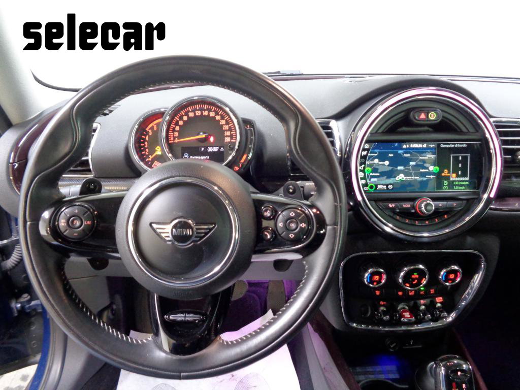 https://cdn-mark-selecar.caraffinity.it/0e63c97f20d4438bb7605c64a1d17bd4_orig.jpg