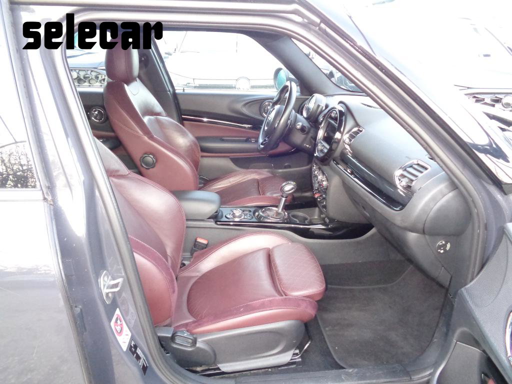 https://cdn-mark-selecar.caraffinity.it/95e7346be3024e18bce4ccd133913d94_orig.jpg