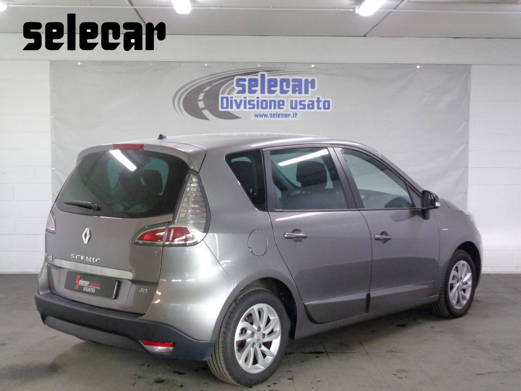 https://cdn-mark-selecar.caraffinity.it/cc572c581d4d4a1aa67ab0f30cb56db7_orig.jpg