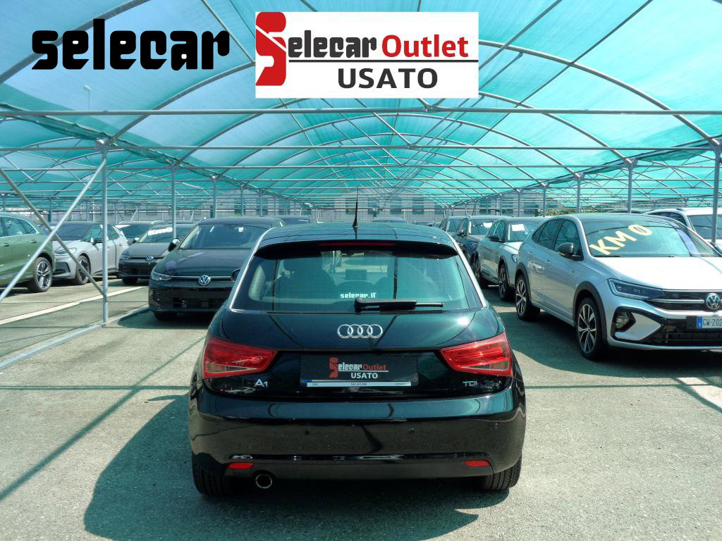 https://cdn-mark-selecar.caraffinity.it/ea4d072499ab4f81b30729f9dce99175_orig.jpg