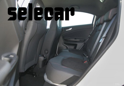 https://cdn-mark-selecar.caraffinity.it/img/modelli/auto/ALF/2124/p0535295.jpg